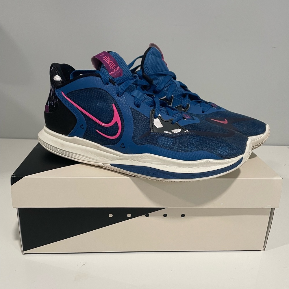 Kyrie 5 Lows (Mens Size 10.5!!!) Worn: 2X